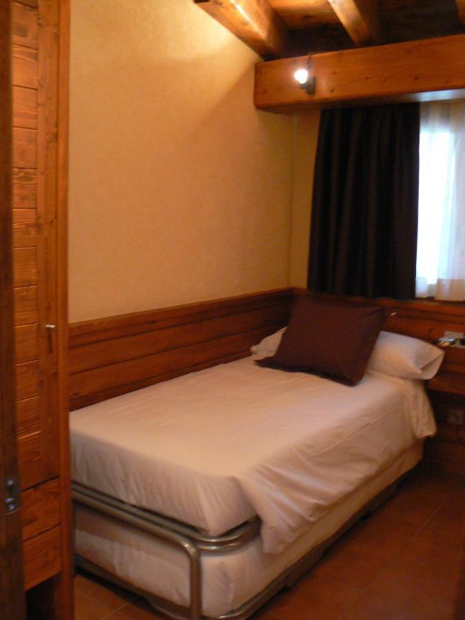 Aparthotel Bellver Bellver De Cerdanya Quarto foto